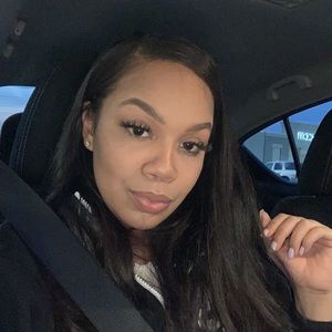 Meet your Posher, Mya